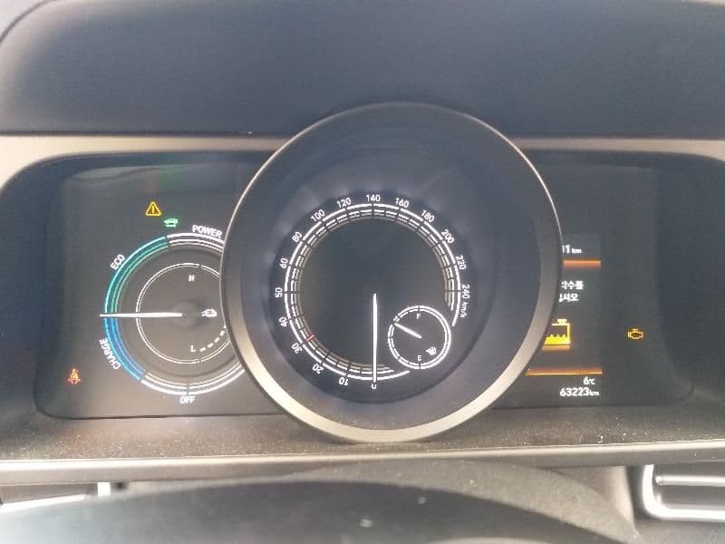 HYUNDAI AVANTE hybrid   