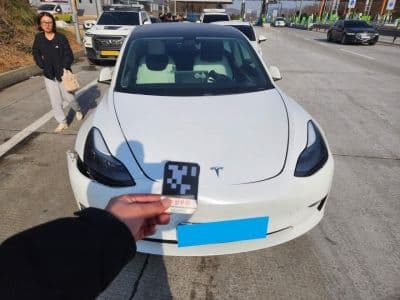 Tesla /Model 3 Standard Range Plus